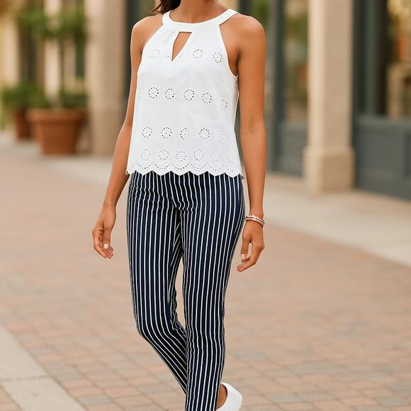 Chico's Blue White Striped Flat Front Pull On Ankle Pants Size 0.5 6 XS - Picture 1 of 7